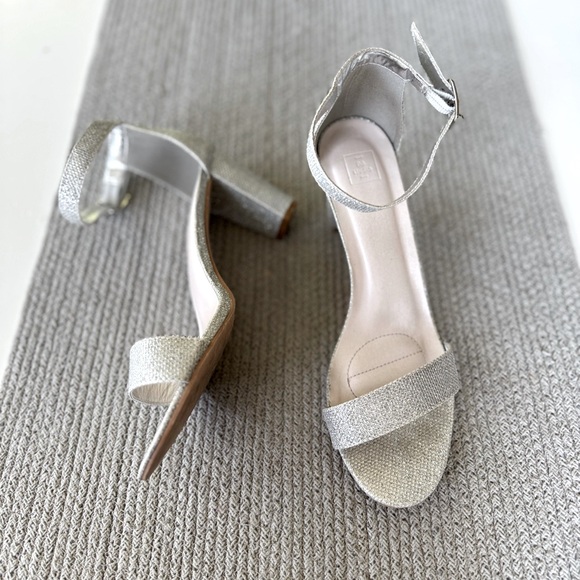 Db Studio Shoes - DB Studio Arya Silver Sparkle Block Heel Ankle Strap Dressy Heels Sandals 8.5